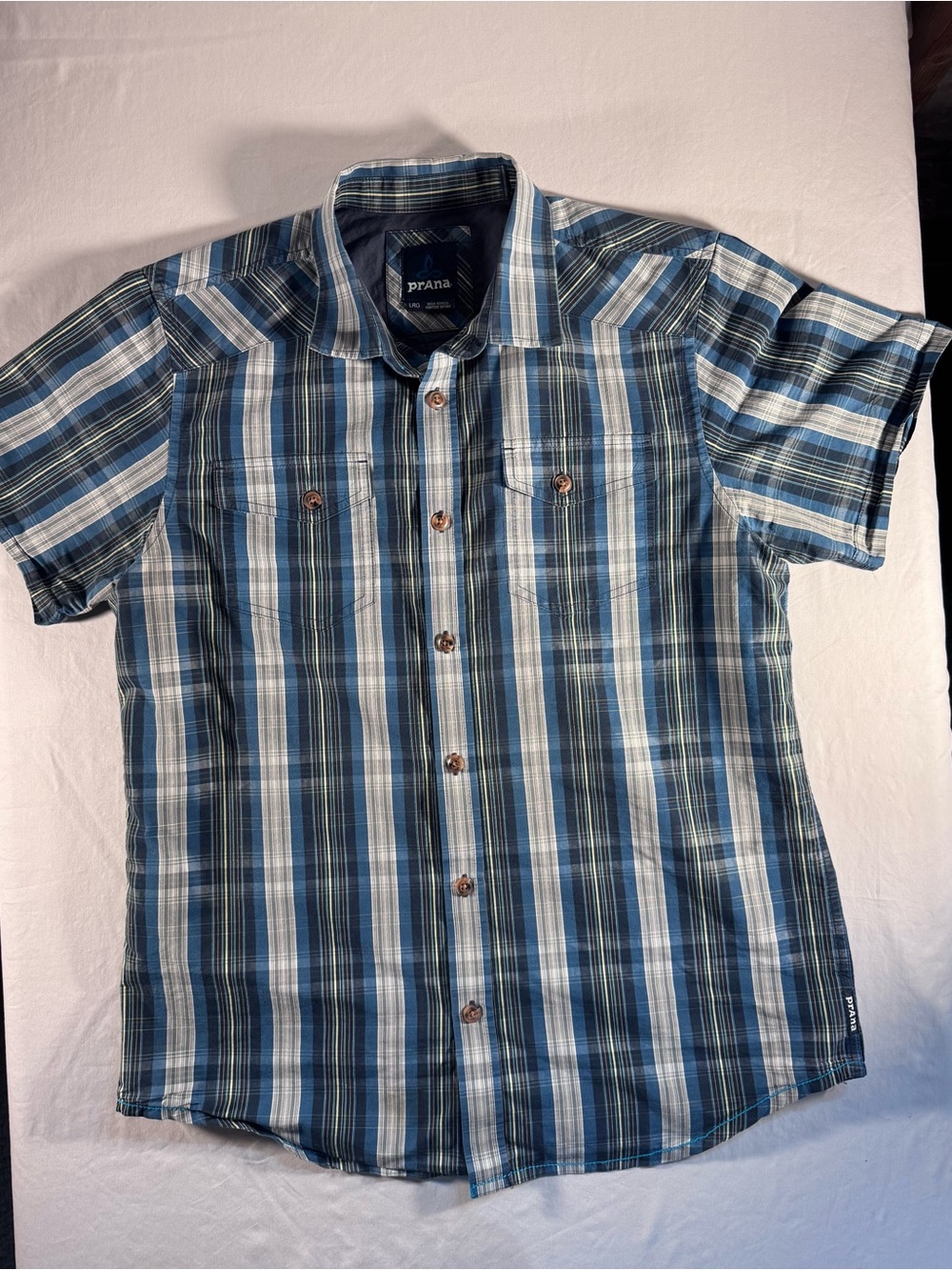 prAna Men’s Short Sleeve Plaid Shirt Size Large Blue Organic Cotton